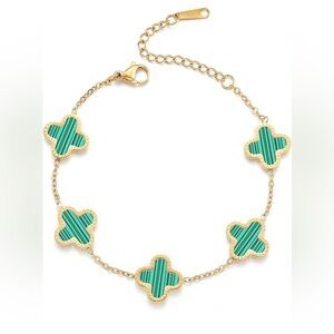 Gold clover lucky bracelet green